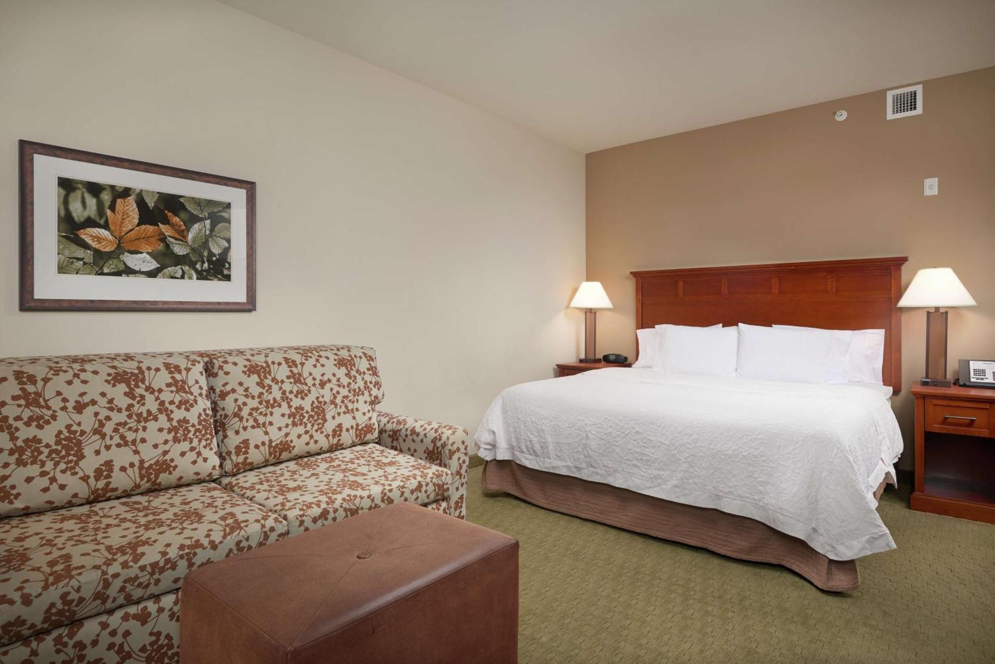 Hampton Inn And Suites Salem Exterior foto